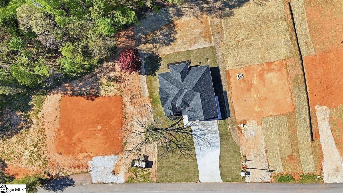 117 Jamison Road Travelers Rest, SC 29690 - Photo 34 of 37