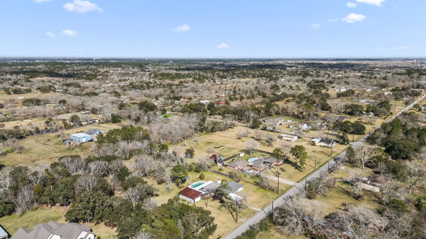 13038 4th Street Santa Fe, TX 77510 - Photo 37 of 39 view of city and mountain