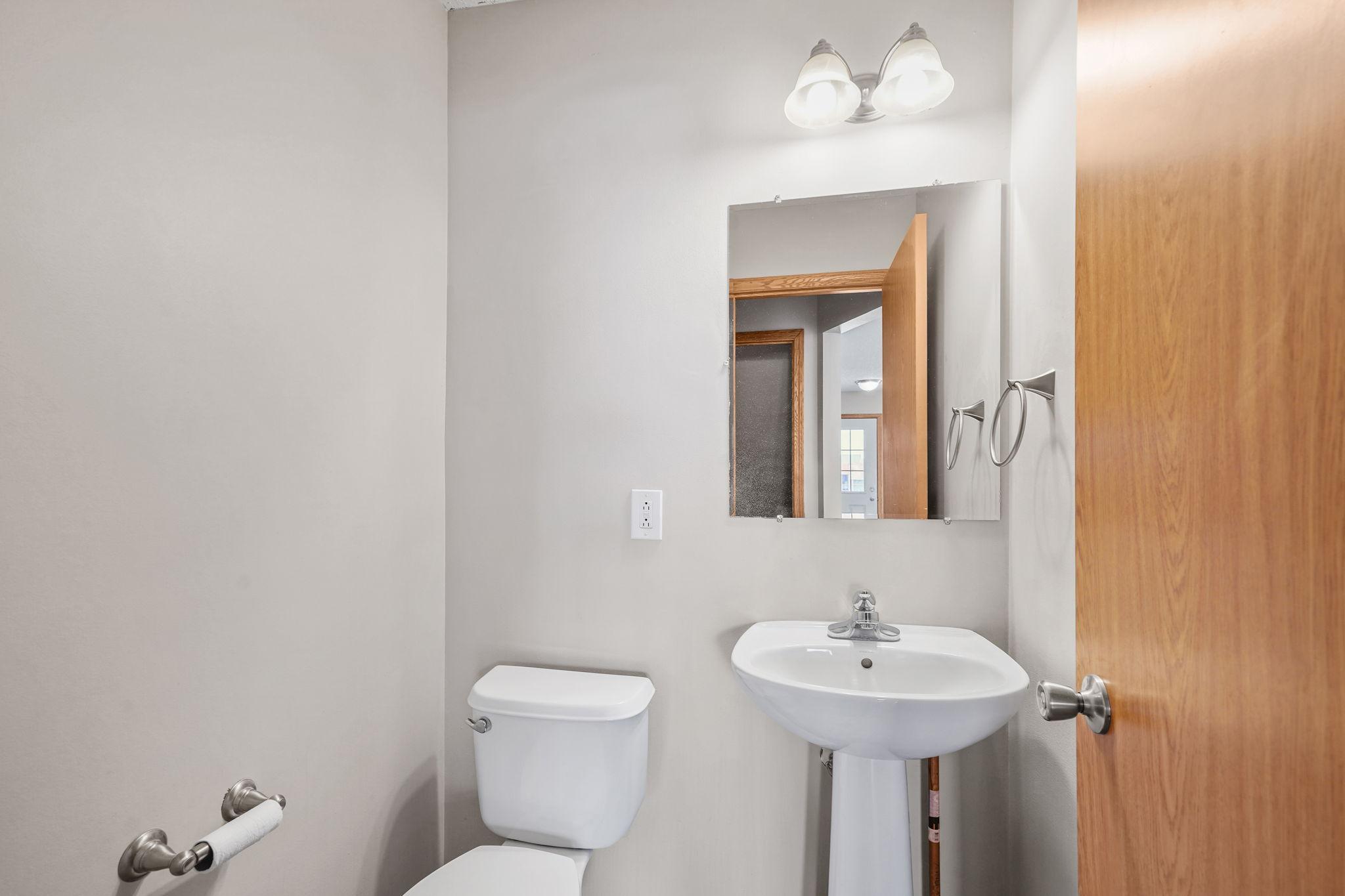 2880 Clover Ridge Drive Chaska, MN 55318 - Photo 15 of 28