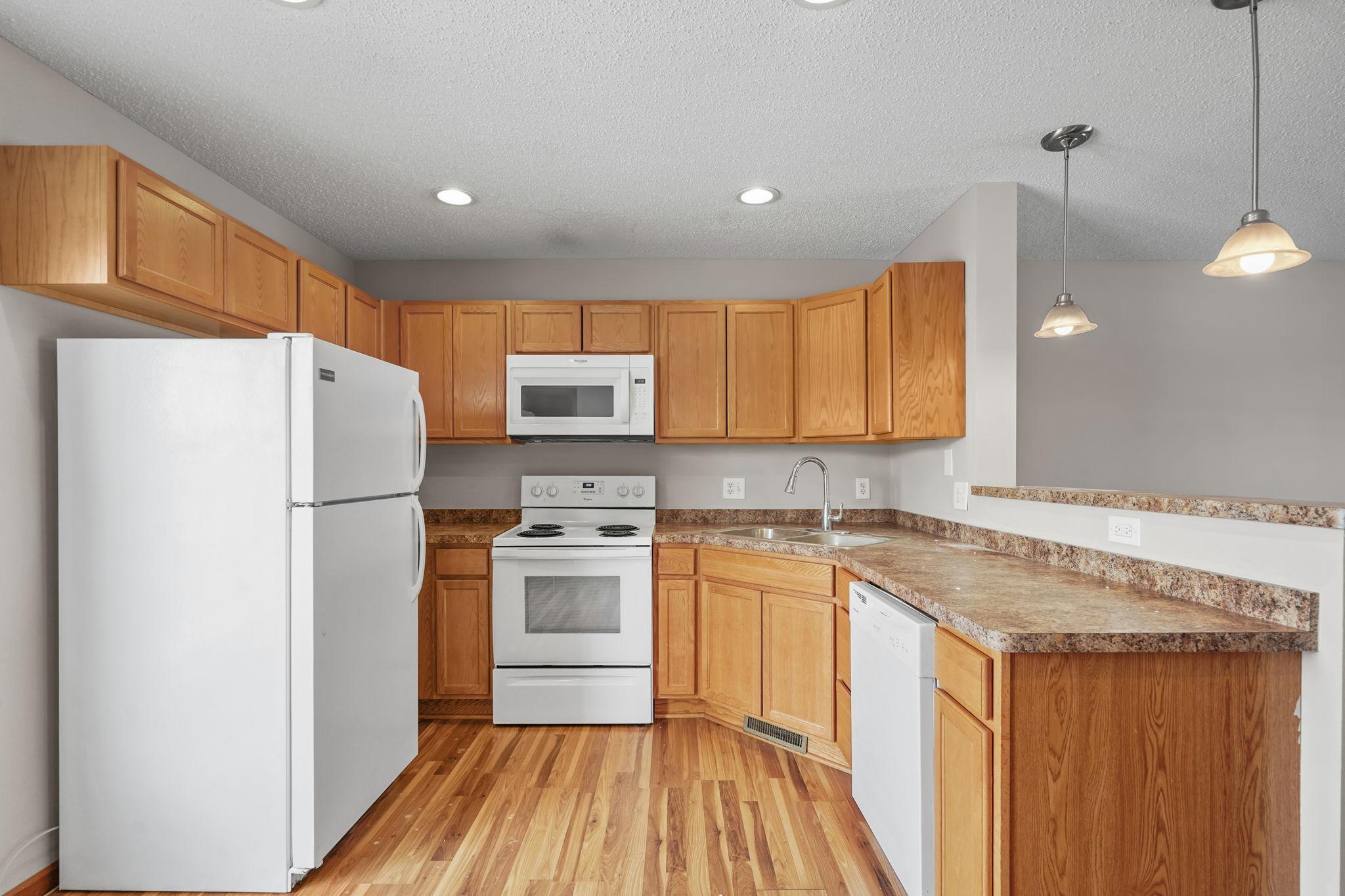 2880 Clover Ridge Drive Chaska, MN 55318 - Photo 10 of 28