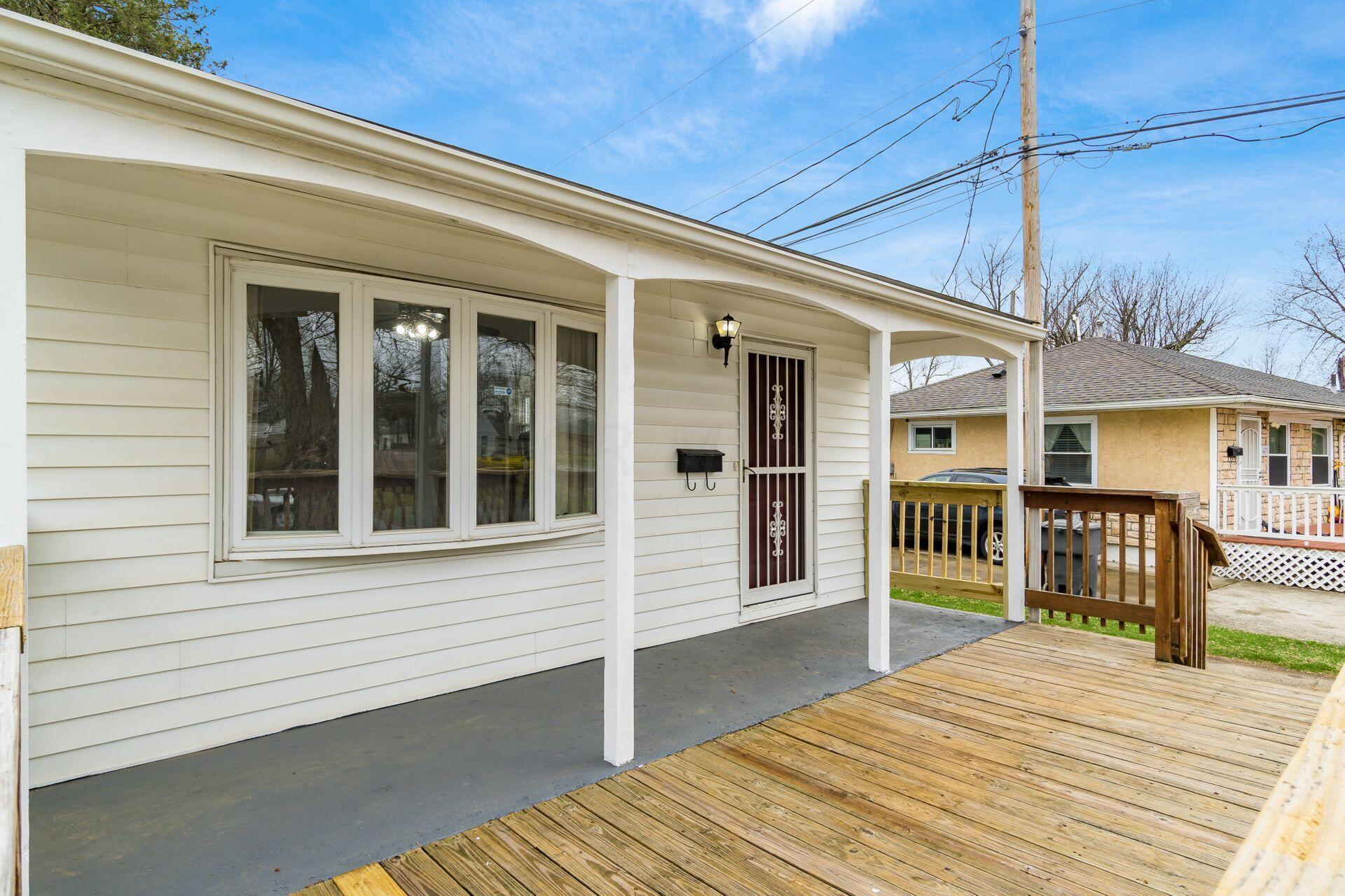 Oversized Front Porch