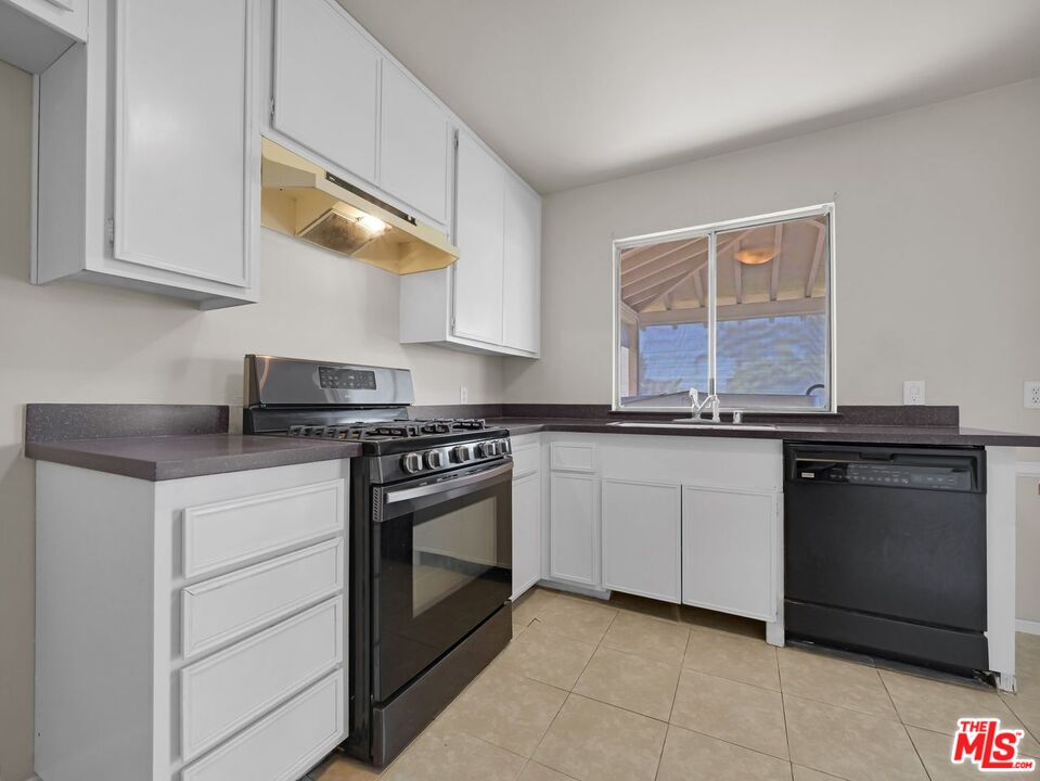 611 North Shellman Avenue San Dimas, CA 91773 - Photo 14 of 21