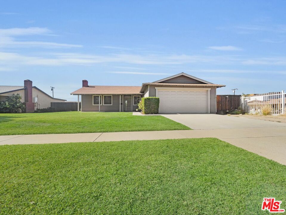 611 North Shellman Avenue San Dimas, CA 91773 - Photo 2 of 21