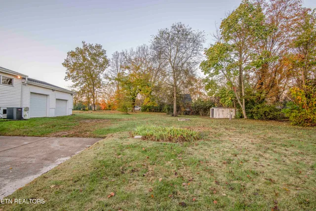 $315,000 | 2931 East Emory Road, Knoxville, TN 37938