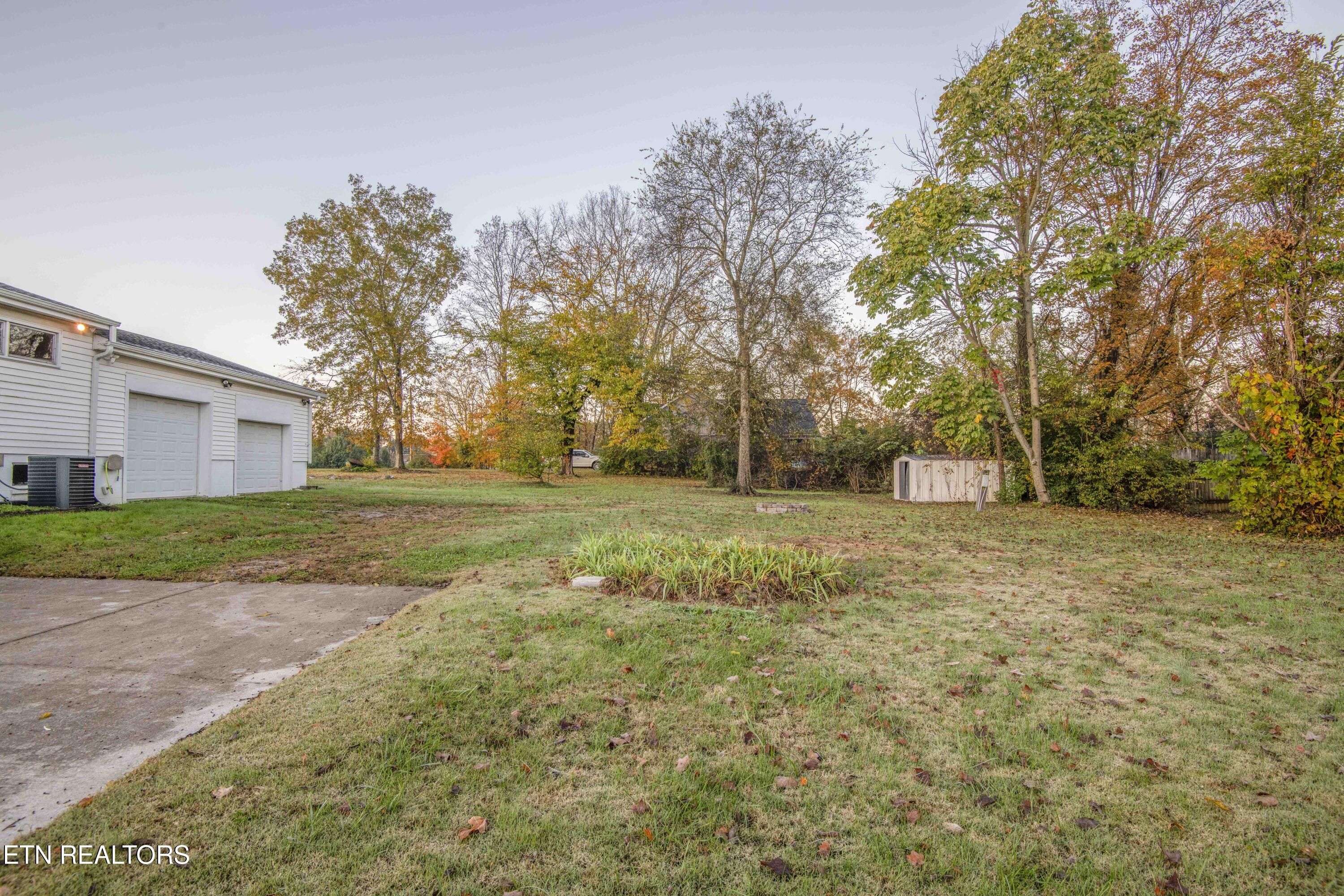 2931 East Emory Road Knoxville, TN 37938 - Photo 11 of 35 yard_1