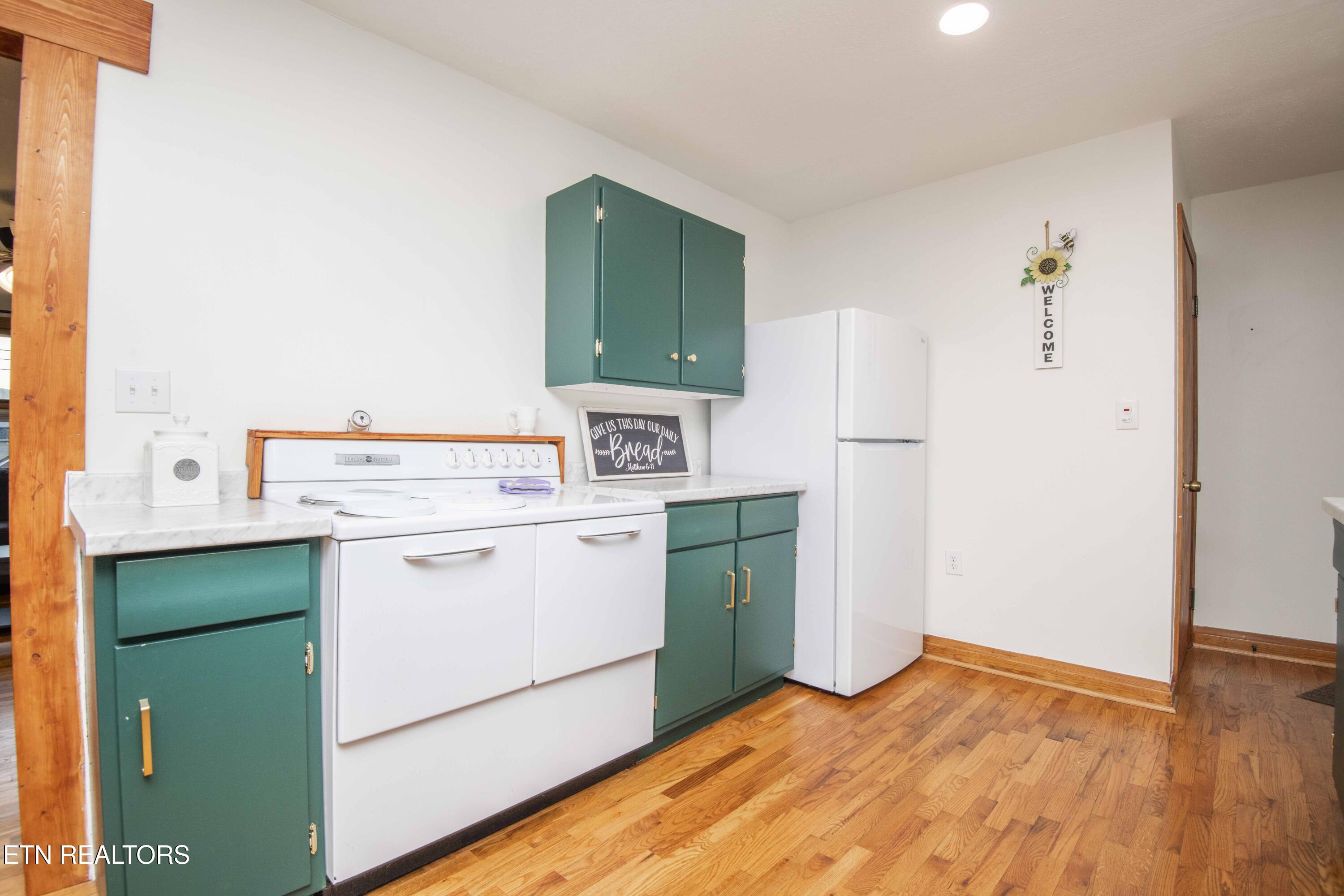 2931 East Emory Road Knoxville, TN 37938 - Photo 15 of 35 kitchen 1_1