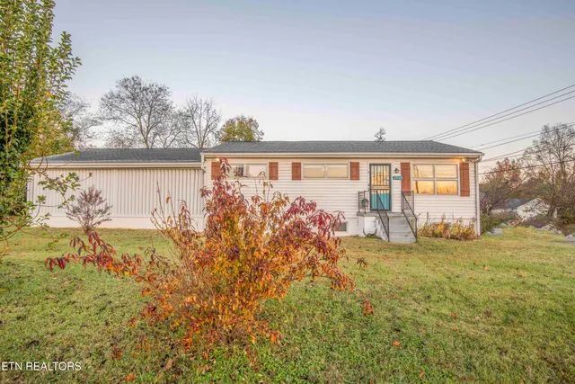 $315,000 | 2931 East Emory Road, Knoxville, TN 37938