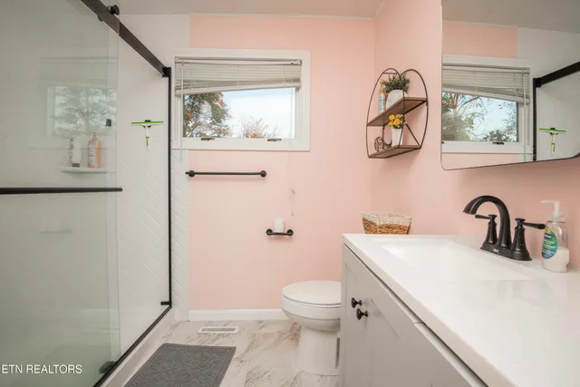 $315,000 | 2931 East Emory Road, Knoxville, TN 37938