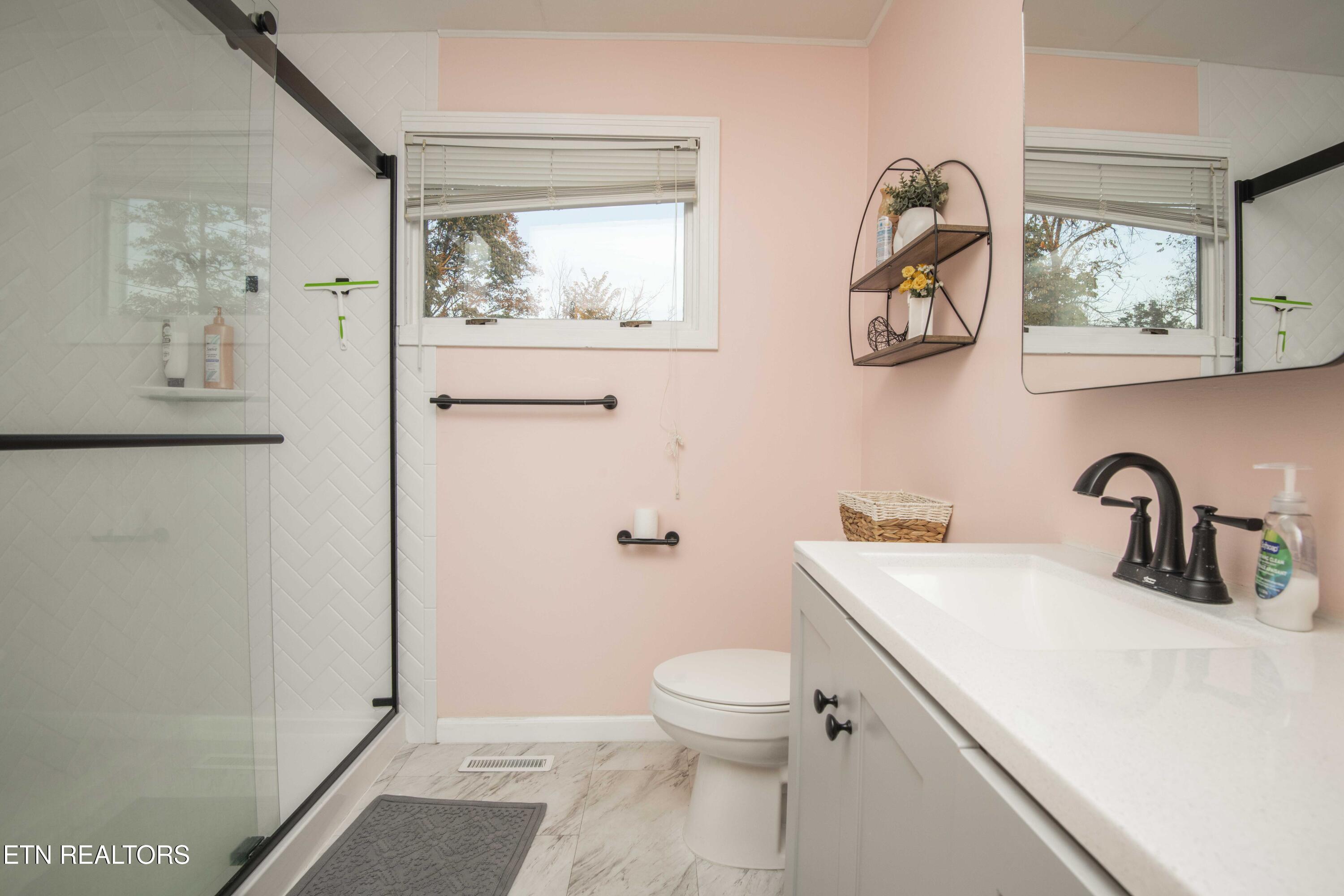 2931 East Emory Road Knoxville, TN 37938 - Photo 31 of 35 bath 2_1