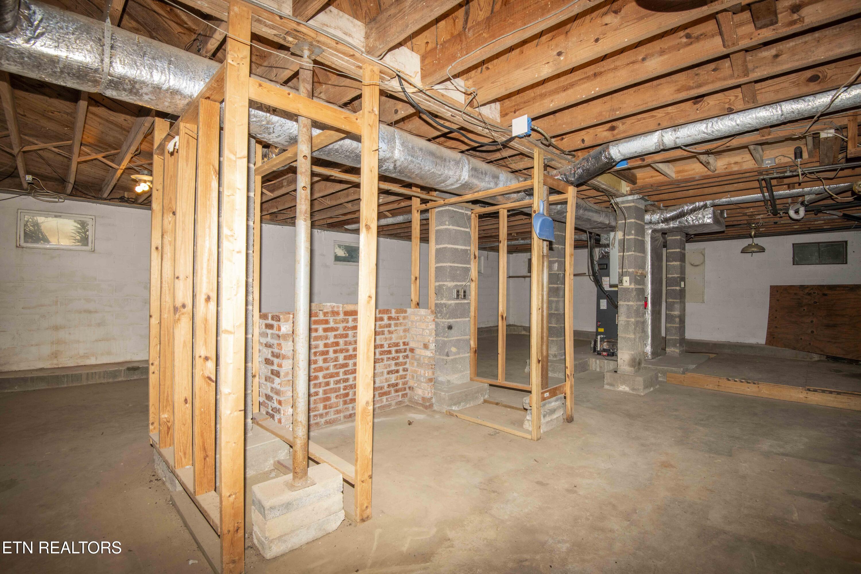 2931 East Emory Road Knoxville, TN 37938 - Photo 34 of 35 basement 2_1