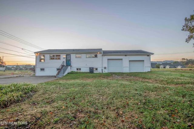 $315,000 | 2931 East Emory Road, Knoxville, TN 37938