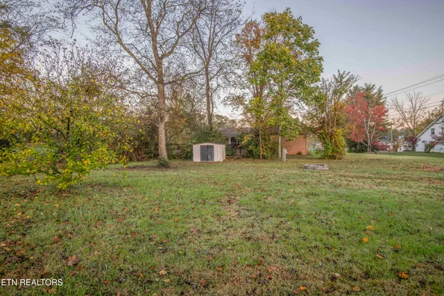 $315,000 | 2931 East Emory Road, Knoxville, TN 37938