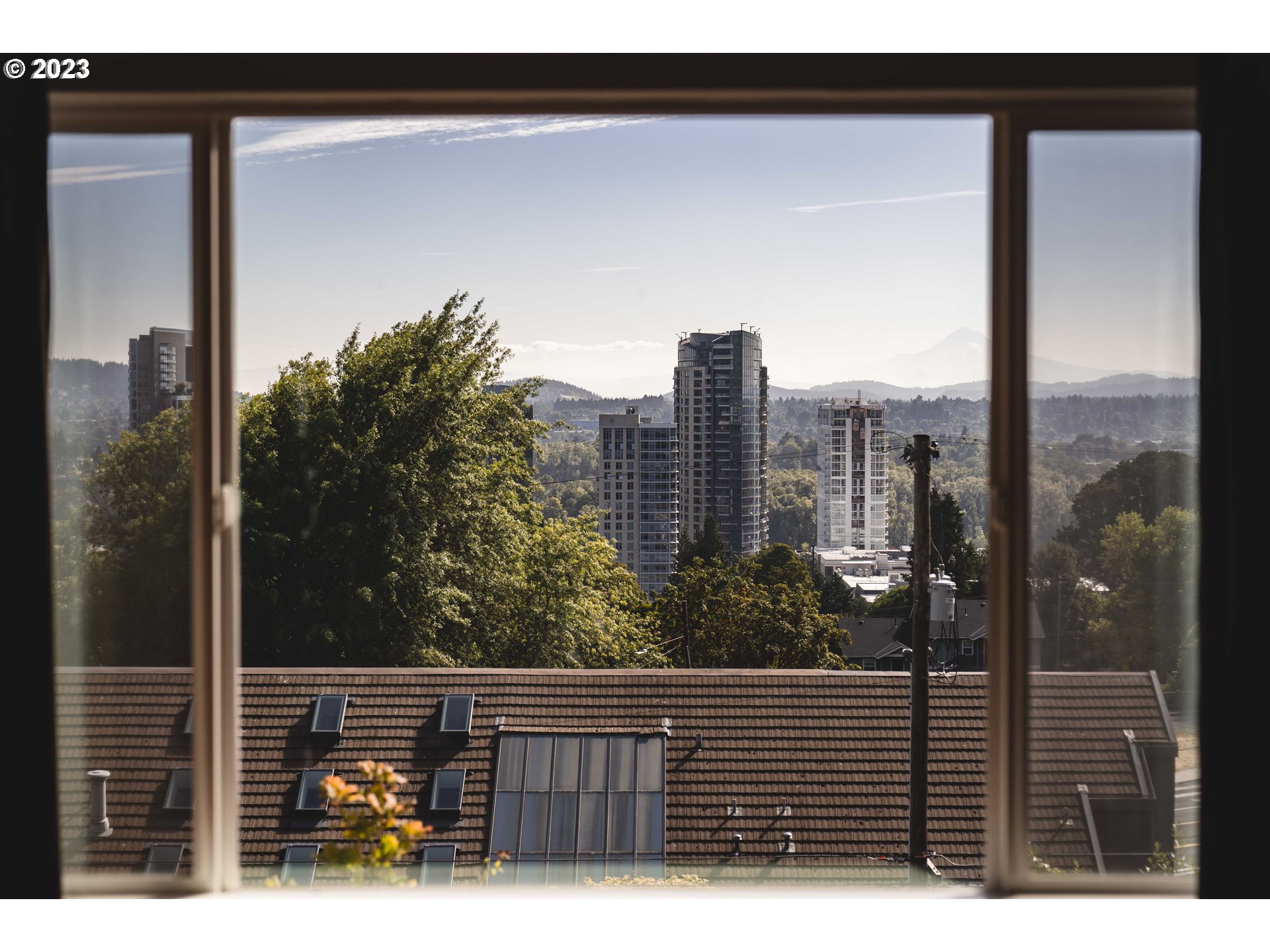 3701 Southwest Condor Avenue, Unit E1 Portland, OR 97239 - Photo 14 of 35 Gallery Image 14