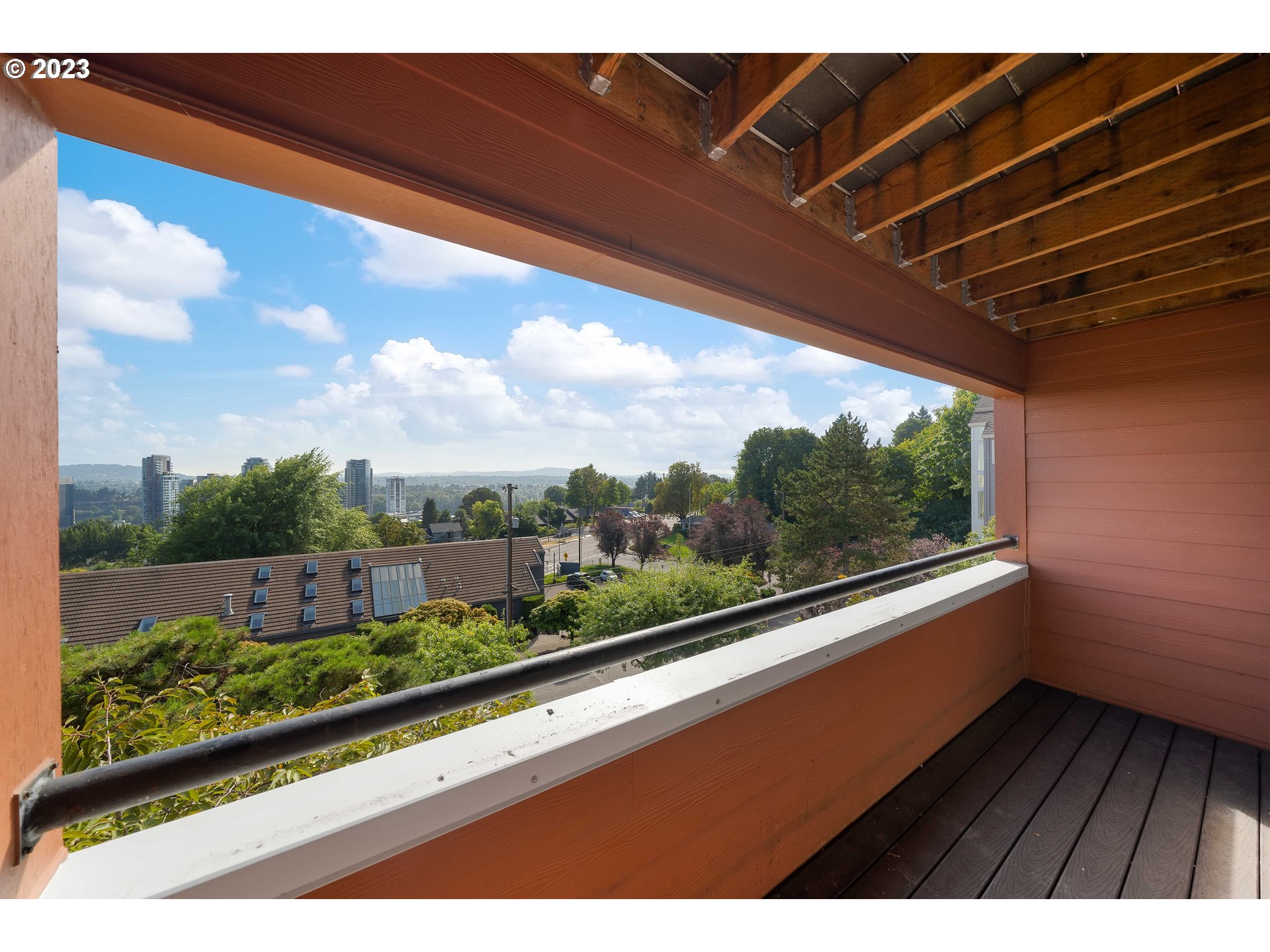 3701 Southwest Condor Avenue, Unit E1 Portland, OR 97239 - Photo 20 of 35 Gallery Image 20