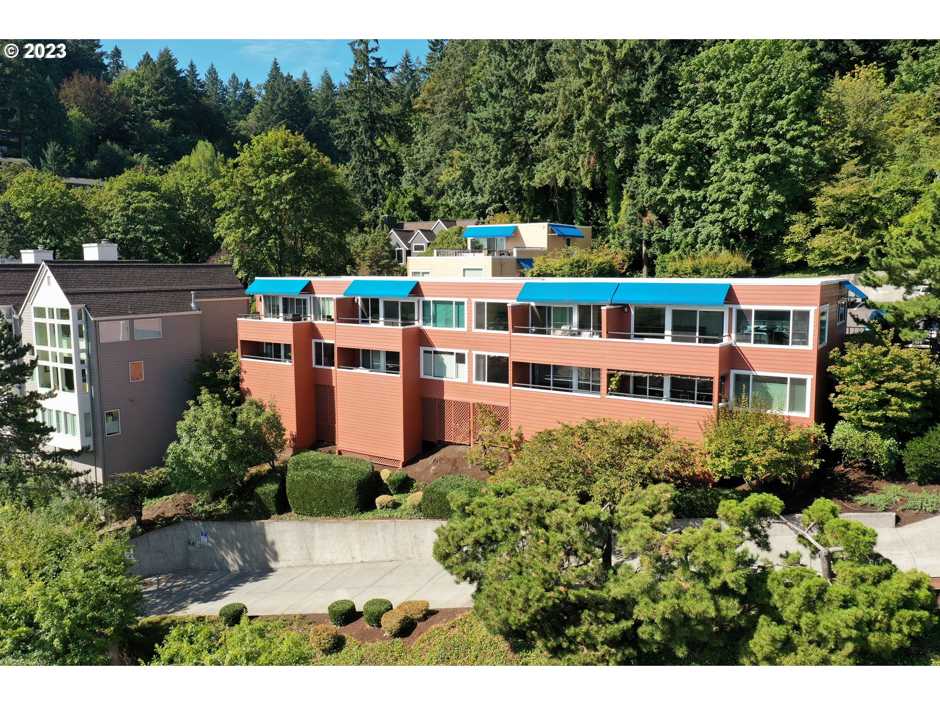3701 Southwest Condor Avenue, Unit E1 Portland, OR 97239 - Photo 35 of 35 Gallery Image 35