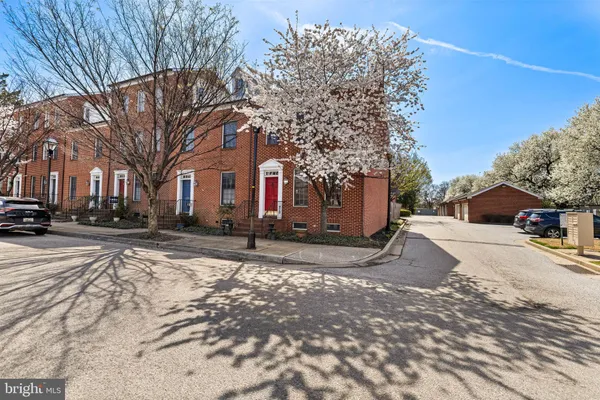 $3,500 | 211 West Hill Street, Baltimore, MD 21230