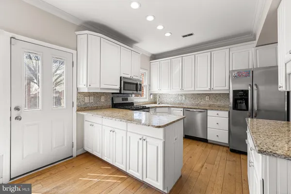 $3,500 | 211 West Hill Street, Baltimore, MD 21230