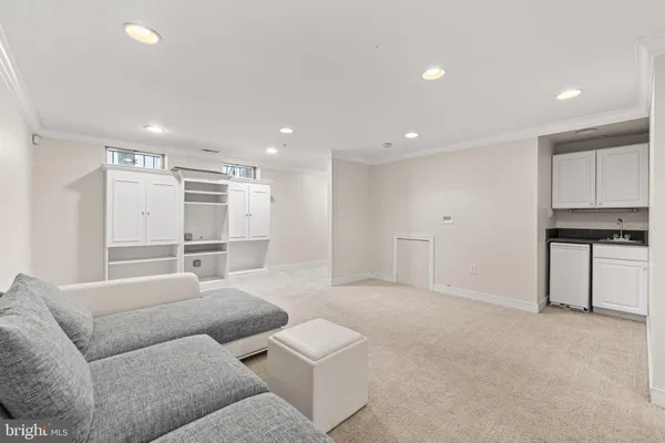 $3,500 | 211 West Hill Street, Baltimore, MD 21230