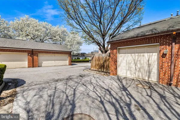 $3,500 | 211 West Hill Street, Baltimore, MD 21230