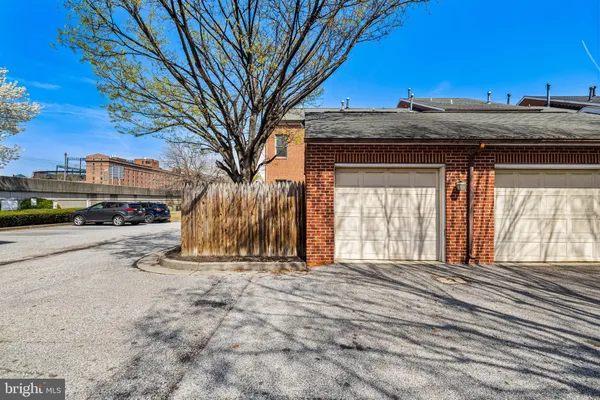 $3,500 | 211 West Hill Street, Baltimore, MD 21230