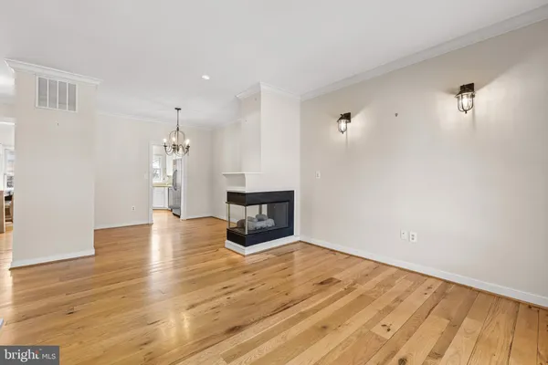 $3,500 | 211 West Hill Street, Baltimore, MD 21230