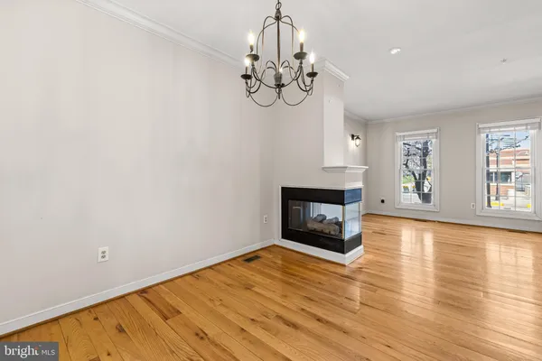 $3,500 | 211 West Hill Street, Baltimore, MD 21230