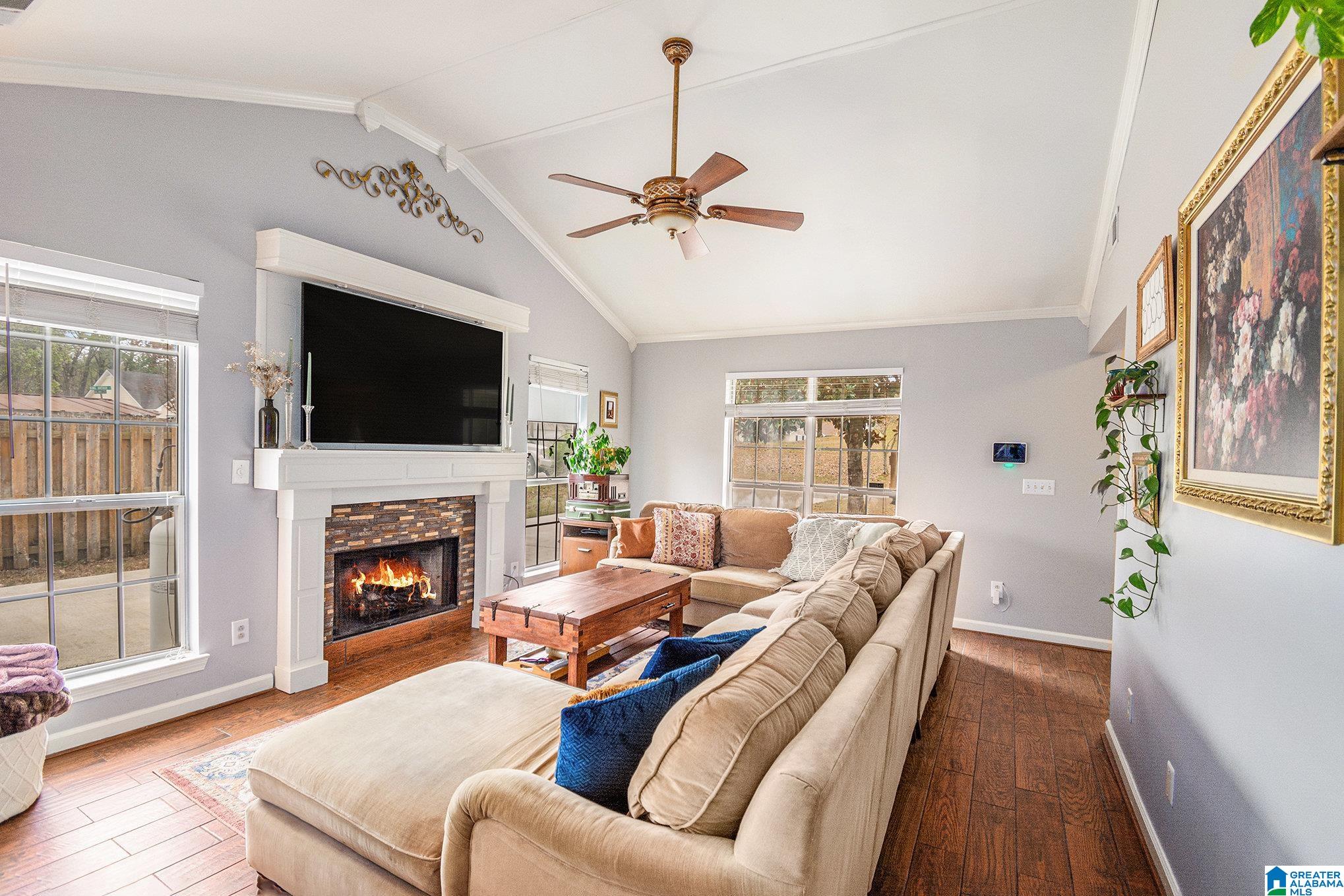 104 King James Court Alabaster, AL 35007 - Photo 3 of 27