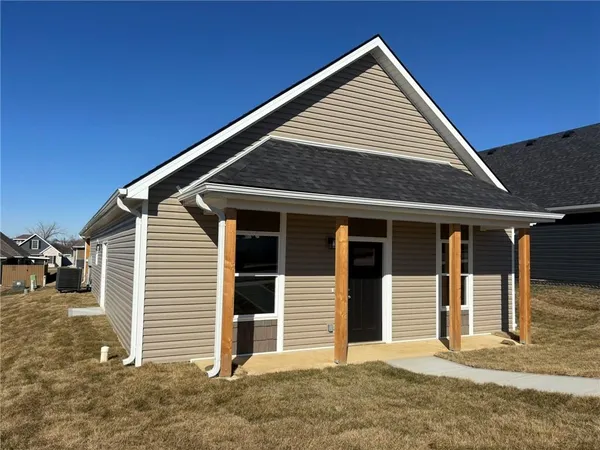 $335,000 | 4803 South Creek Wood Drive, St. Joseph, MO 64507