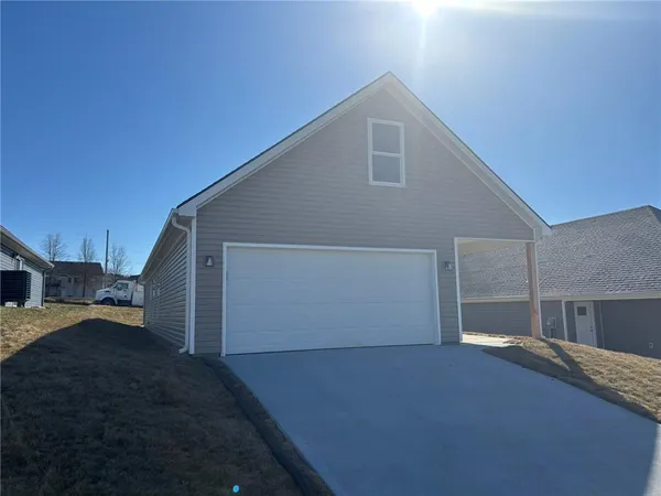 $335,000 | 4803 South Creek Wood Drive, St. Joseph, MO 64507