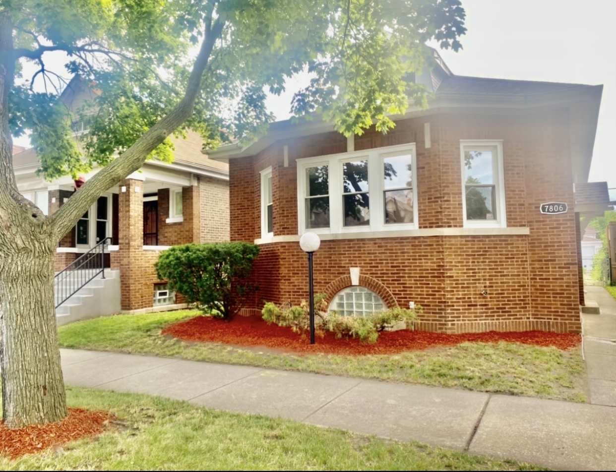 7806 South Rhodes Avenue Chicago, IL 60619 - Photo 1 of 17