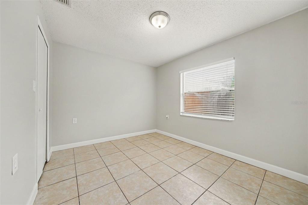 1034 Clovercrest Road Orlando, FL 32811 - Photo 14 of 17 Gallery Image 14