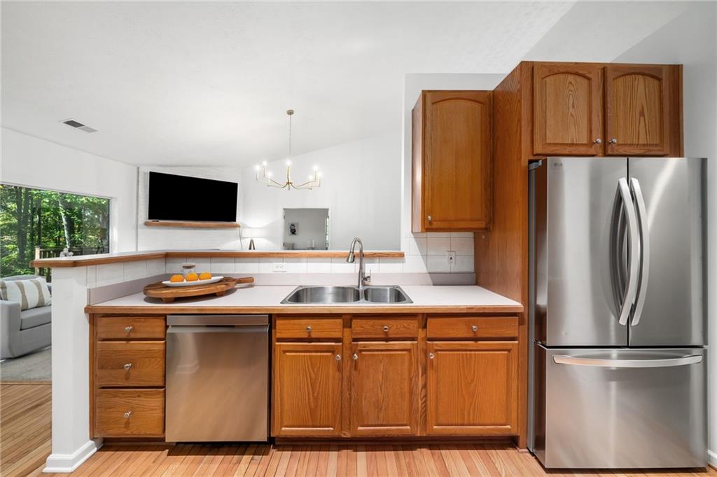 16218 Henderson Road Milton, GA 30004 - Photo 18 of 70