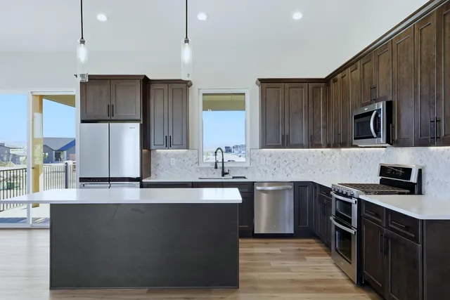 $784,900 | 2665 Berkshire Way, Casper, WY 82609