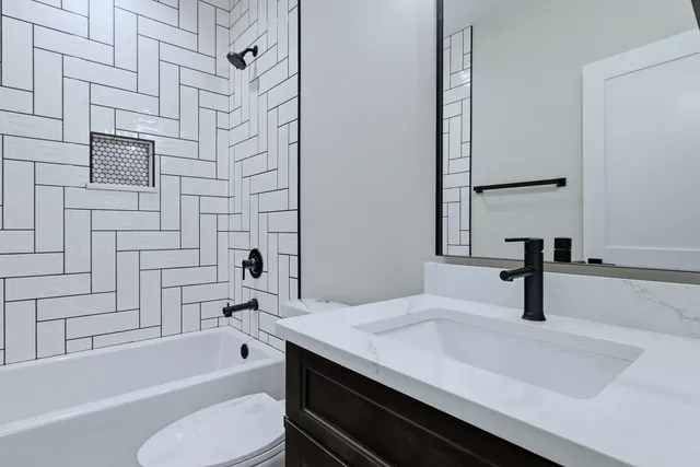 $784,900 | 2665 Berkshire Way, Casper, WY 82609