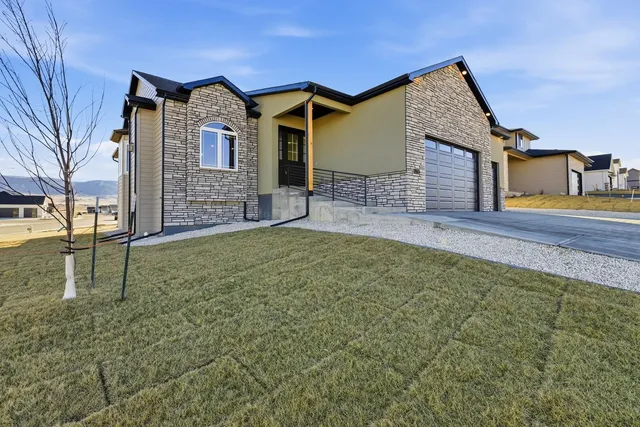 $784,900 | 2665 Berkshire Way, Casper, WY 82609