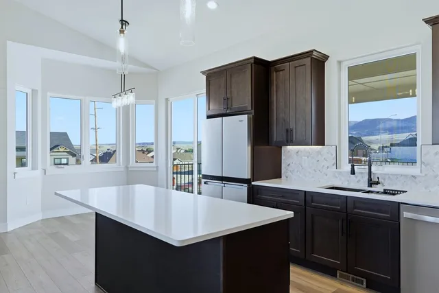 $784,900 | 2665 Berkshire Way, Casper, WY 82609