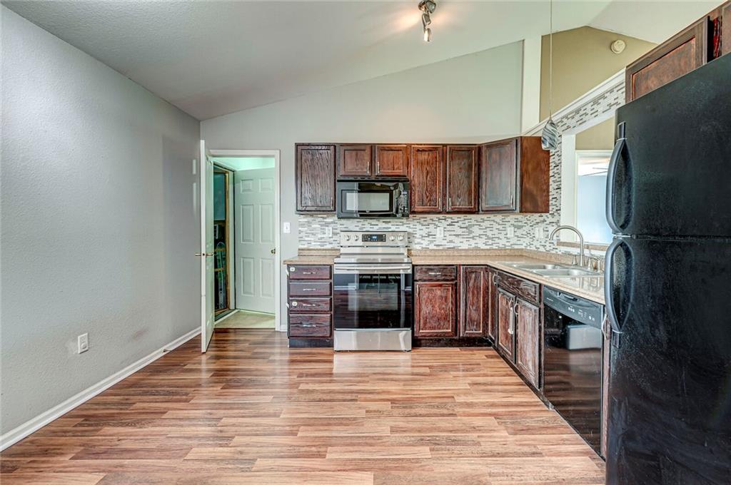 6632 Furnas Road Indianapolis, IN 46221 - Photo 8 of 26