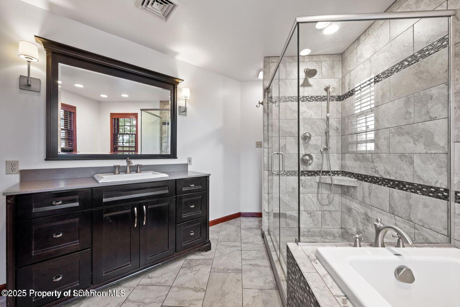 1266 Ryman Road Dallas, PA 18612 - Photo 28 of 73 28