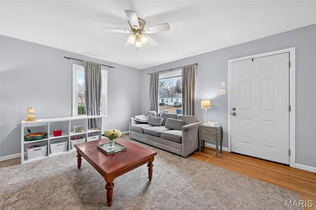 $225,000 | 12157 Belaire Place, Maryland Heights, MO 63043