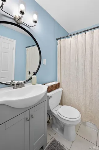 $225,000 | 12157 Belaire Place, Maryland Heights, MO 63043