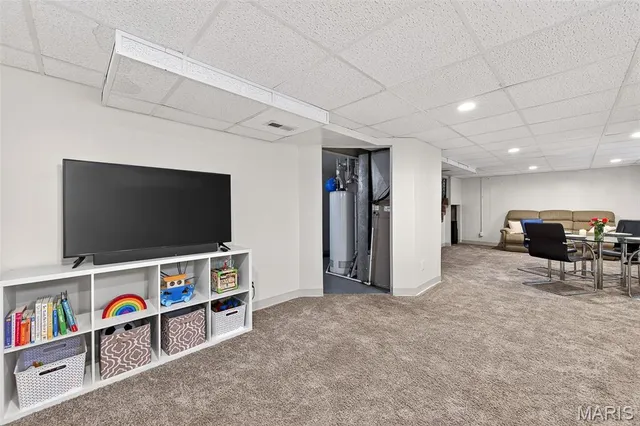 $225,000 | 12157 Belaire Place, Maryland Heights, MO 63043