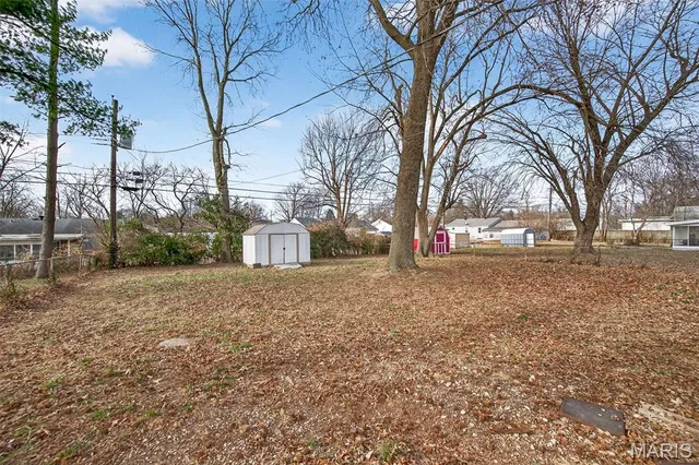 $225,000 | 12157 Belaire Place, Maryland Heights, MO 63043