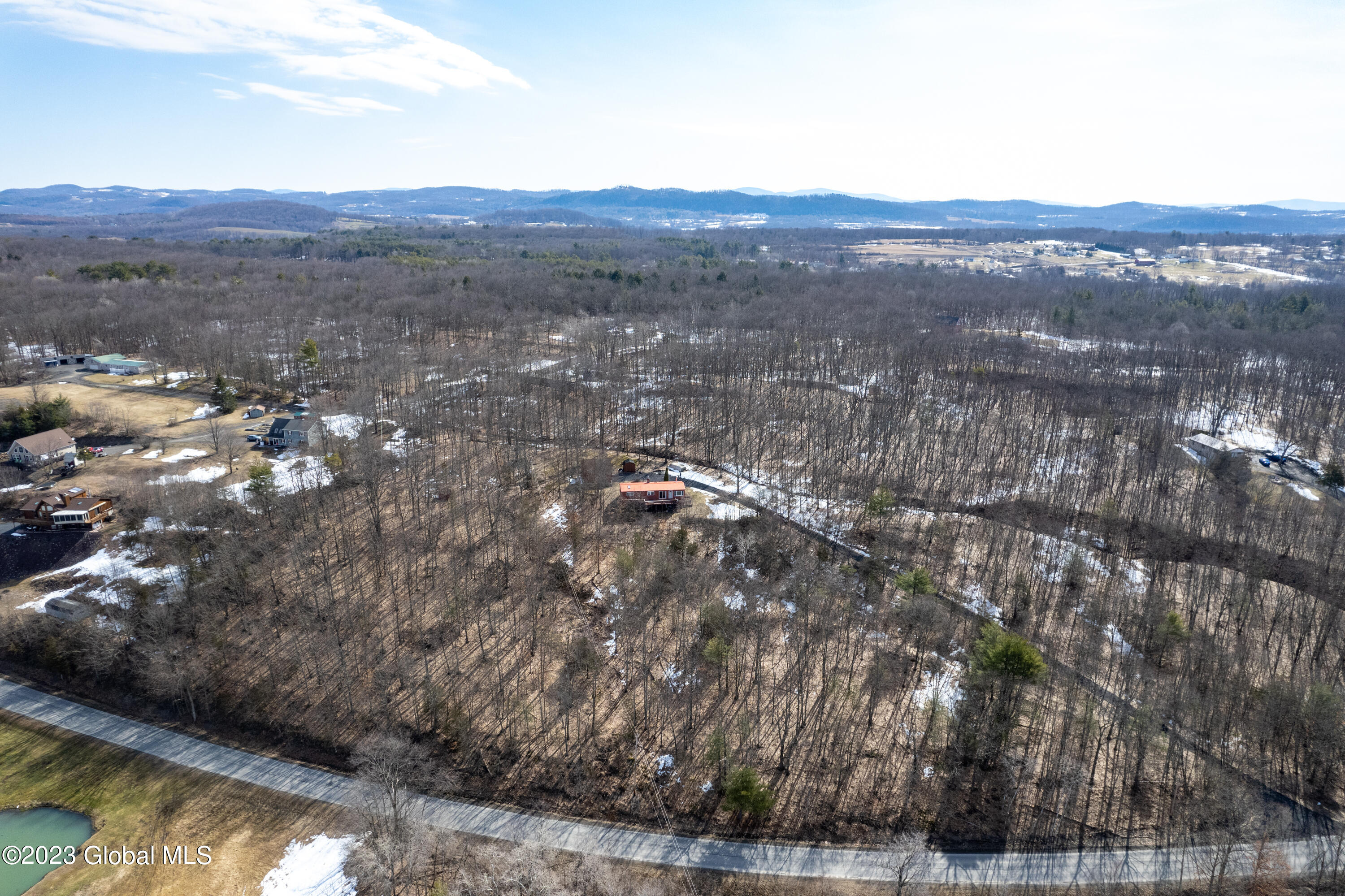 196 Hinds Road Fort Edward, NY 12828 - Photo 4 of 26 196Hinds-35