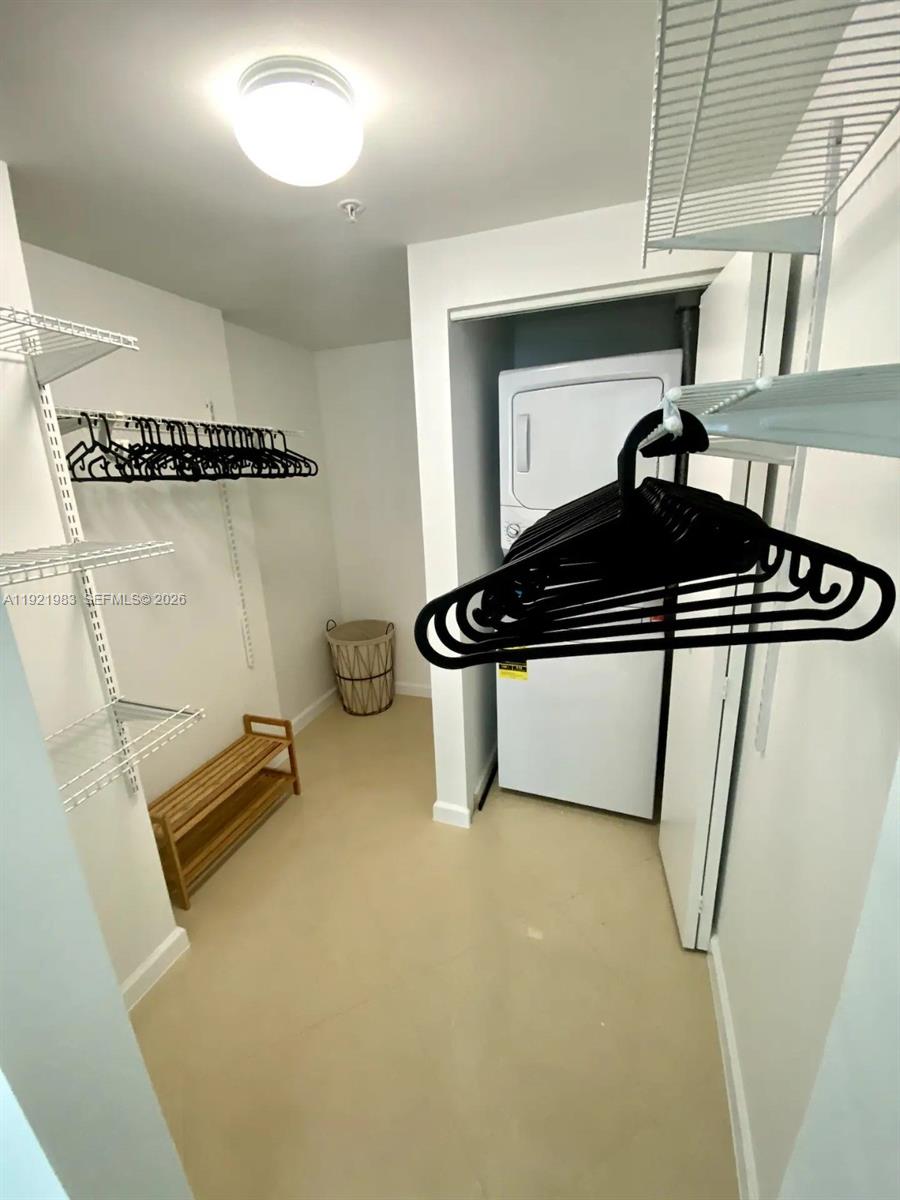 60 Southwest 13th Street, Unit 4414 Miami, FL 33130 - Photo 10 of 21 a close view of a utility room