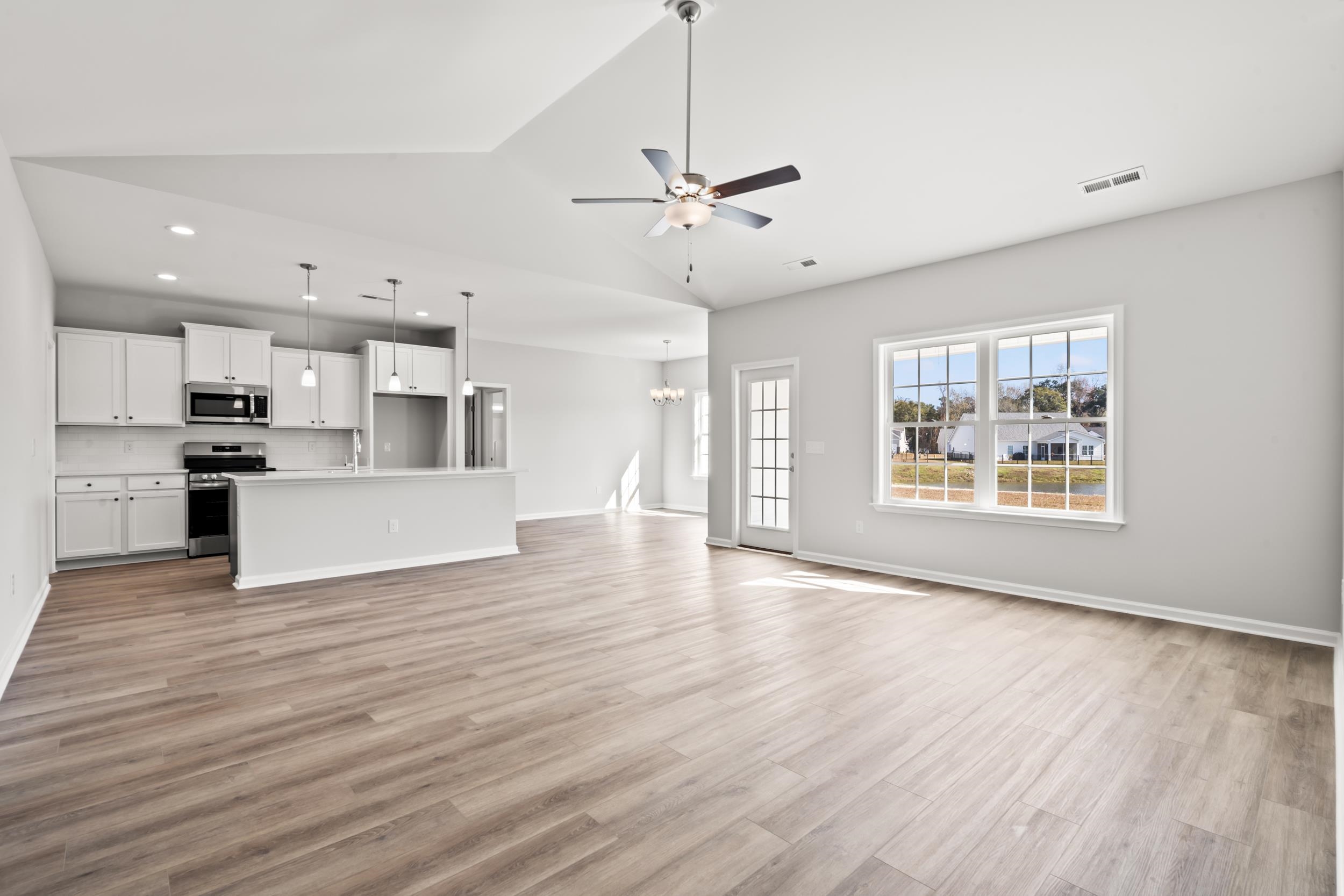 1005 Oakley Street Georgetown, SC 29440 - Photo 6 of 29