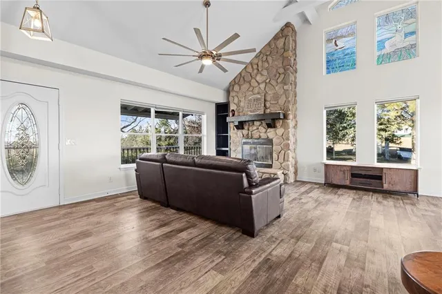 $600,000 | 31731 Lookout Road, Paola, KS 66071