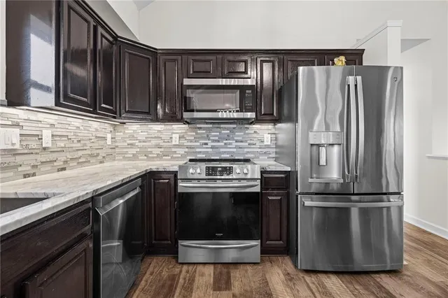 $600,000 | 31731 Lookout Road, Paola, KS 66071