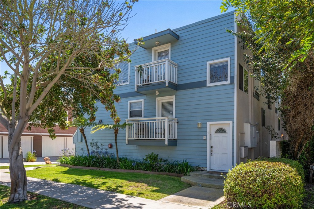 669 West 40th Street, Unit 2 San Pedro, CA 90731 - Photo 5 of 64