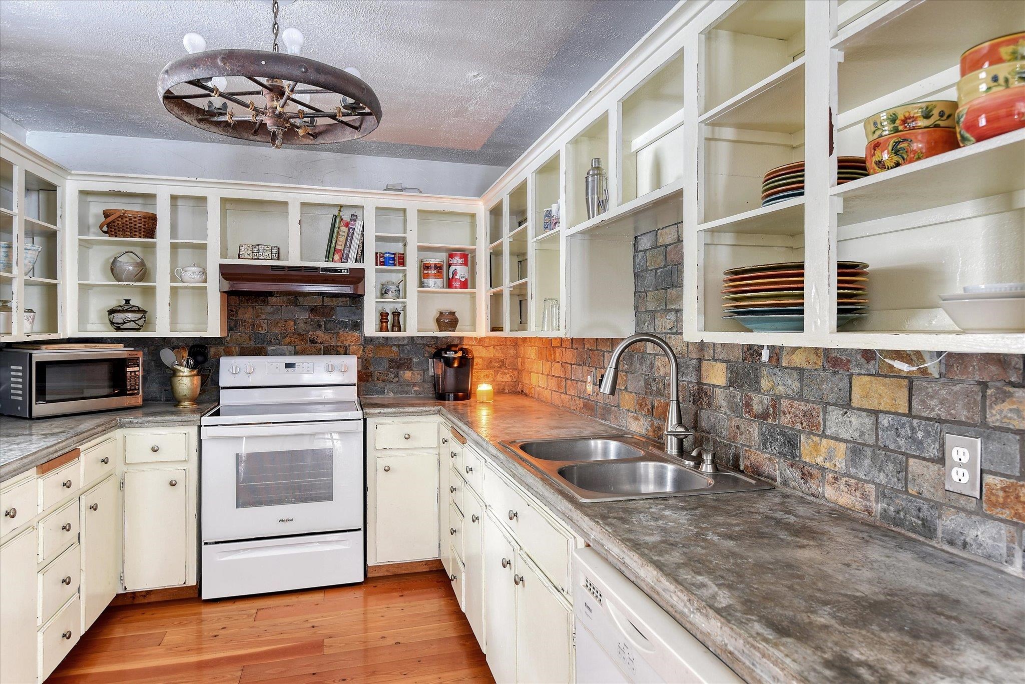 3294 Scotia Road Newport, WA 99156 - Photo 14 of 50
