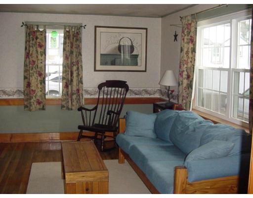 44 Darnell Road Worcester, MA 01606 - Photo 2 of 12 Gallery Image 2